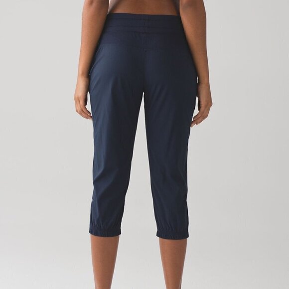 Lululemon Dance Studio Crop II (Unlined 20") - 2 Inkwell - Picture 2 of 7